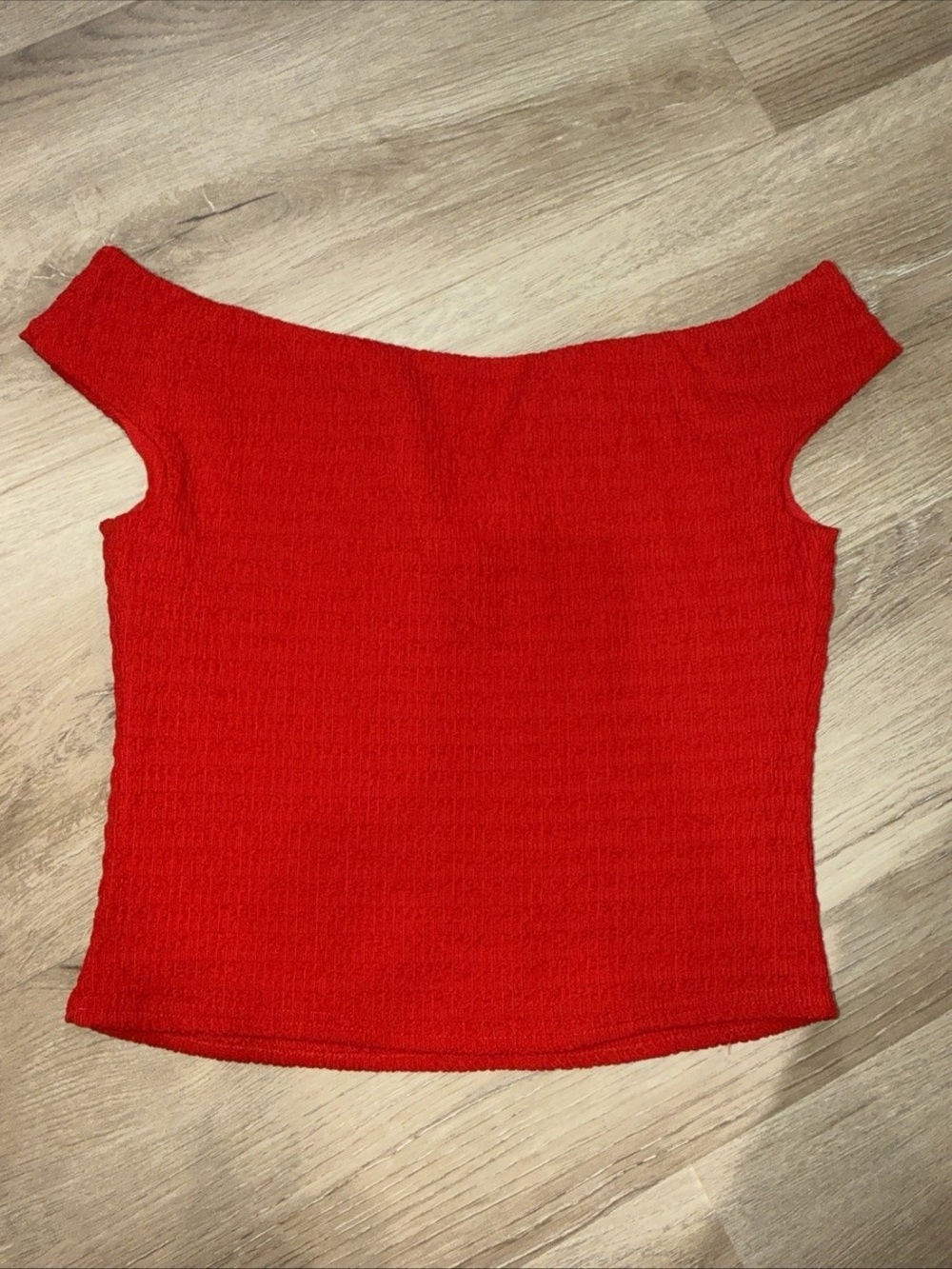 ASTR Red Off-Shoulder Textured Crop Top - Picture 2 of 3